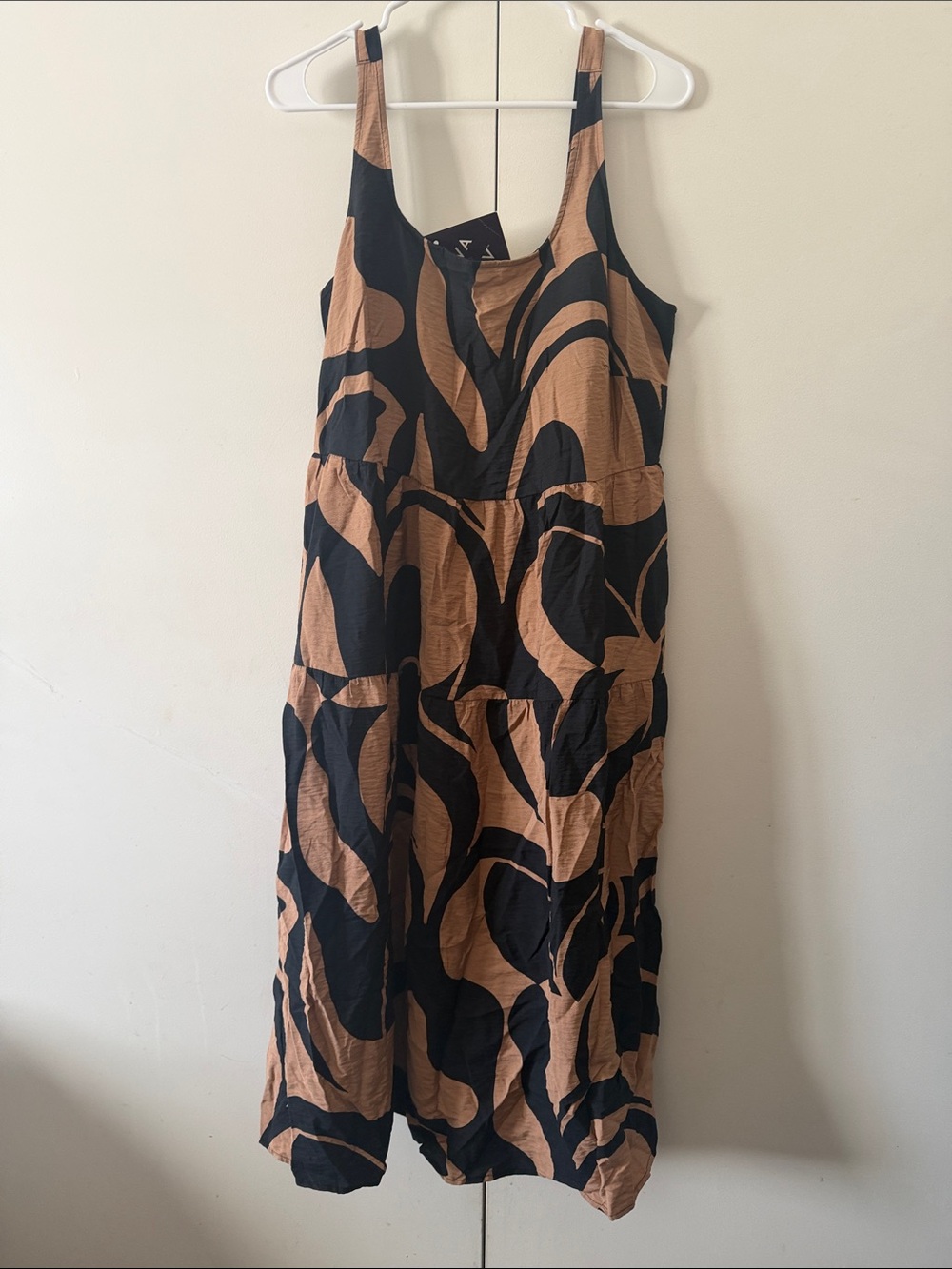 Ava & Viv Black and Tan Abstract Print Midi Dress